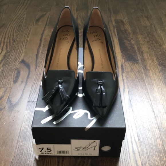 BANANA REPUBLIC Avila tassel heels - Picture 1 of 6